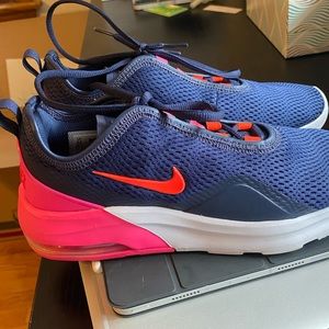 Women’s Nike Air Shoes Size 8.5